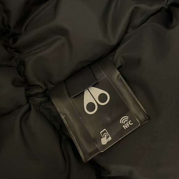 ORIGINAL STIRLING PARKA FUR color Black, size Medium I only wore it twice. - Picture 9 of 12